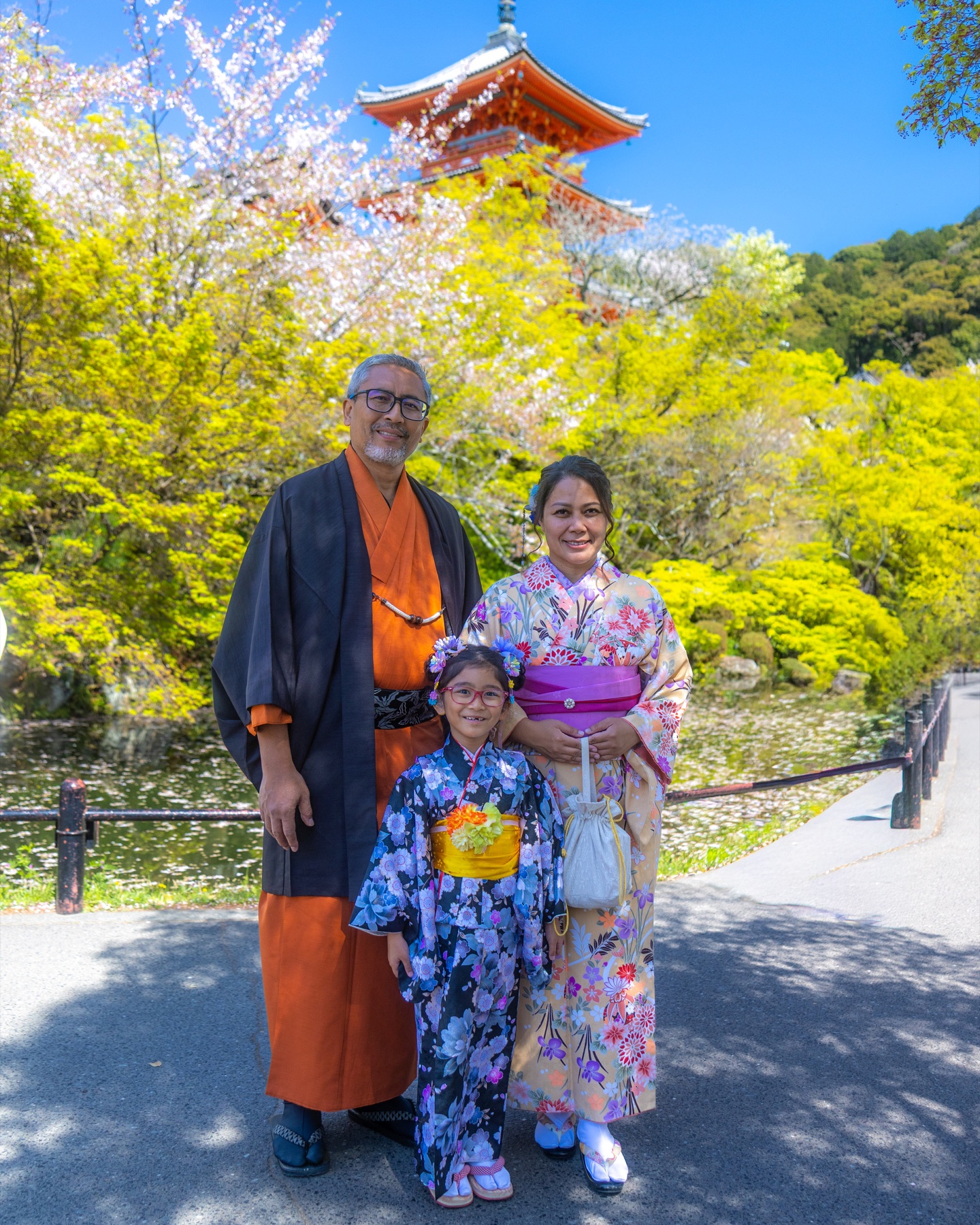 Family wearing kimono in Kyoto